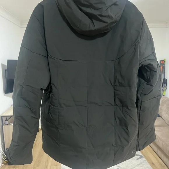 Brand new Raven grey Picture Insey Jacket